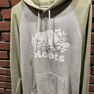 Roots Hooded Sweatshirt Size Medium